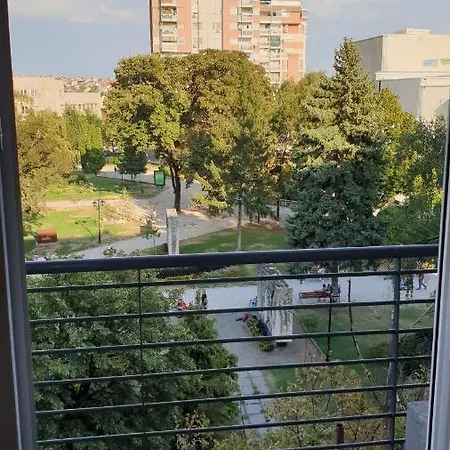 Apartments In City Center Κουμάνοβο Εξωτερικό φωτογραφία